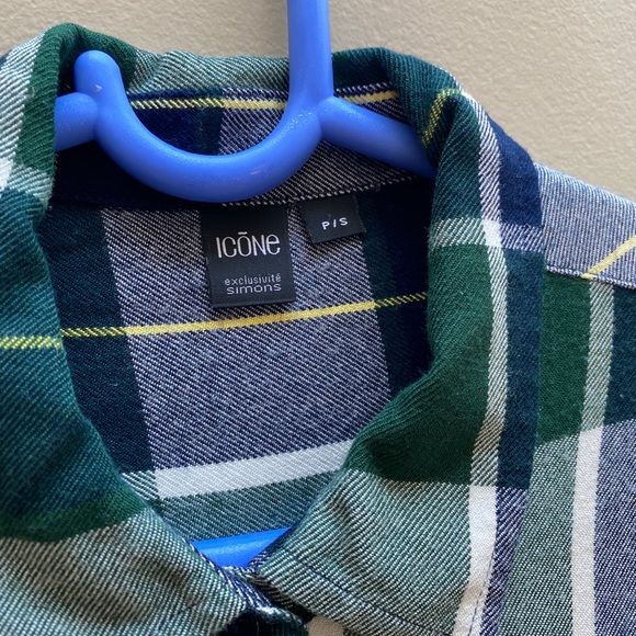 ⭐️ 2/15$ Simons flannel - Picture 2 of 3